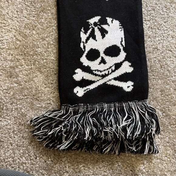 Beautiful Disaster Skull Bow Design and Lightning Black Knit Scarf with Fringe - Picture 3 of 7